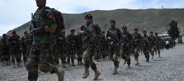 Soldados do Exército Nacional do Afeganistão em uma unidade de comando Reesh Khor nos arredores de Cabul - Sputnik Brasil