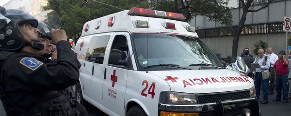 Ambulância no México (foto de arquivo) - Sputnik Brasil