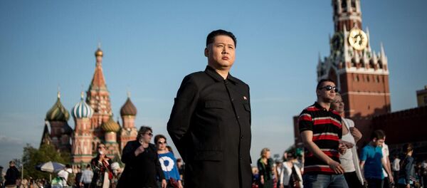 Um sósia de Kim Jong-un - Sputnik Brasil