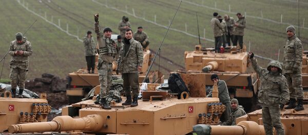 Soldados turcos na província de Hatay, na fronteira entre a Turquia e Síria - Sputnik Brasil