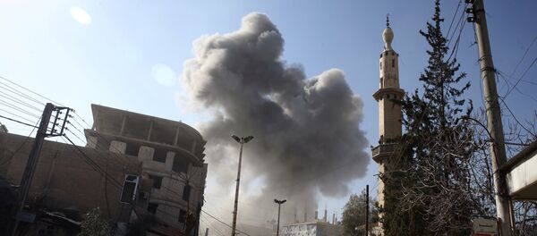 Fumaça em Ghouta Oriental (foto de arquivo) - Sputnik Brasil