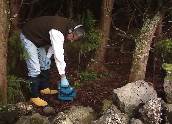 Orlando Lima mede radiação perto da base norte-americana nos Açores - Sputnik Brasil