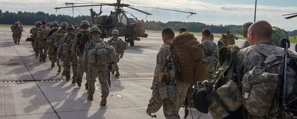 Forças Aéreas da OTAN, pára-quedistas - Sputnik Brasil