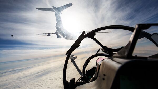 Avião durante manobras (imagem referencial) - Sputnik Brasil