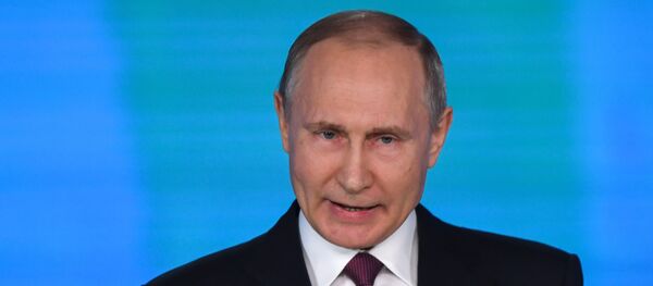 Vladimir Putin fala à Assembleia Federal da Rússia em 1 de março de 2018 - Sputnik Brasil