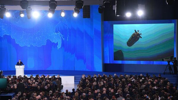 Imagem do novo drone submarino russo mostrada durante a mensagem anual de Vladimir Putin à Assembleia Federal Rússia - Sputnik Brasil