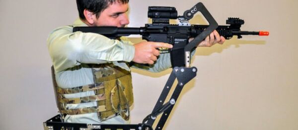 Terceiro Braço, protótipo mecânico projetado no Laboratório de Pesquisas do Exército norte-americano - Sputnik Brasil