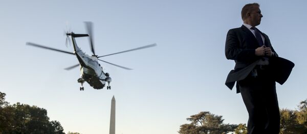 Agente do serviço secreto perto da Casa Branca em Washington - Sputnik Brasil