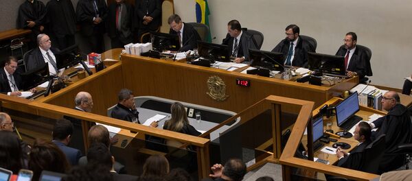 Ministros do STJ durante sessão que votou Habers corpus do ex-presidente Lula nesta terça-feira - Sputnik Brasil