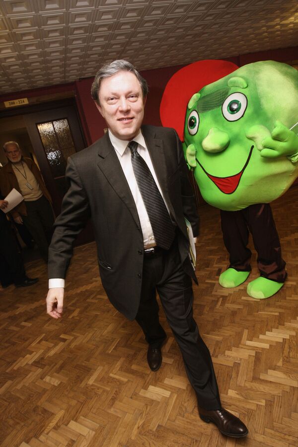 Líder do partido liberal Yabloko, Grigory Yavlinsky, antes do início do congresso do Fórum Verde, novembro de 2007 - Sputnik Brasil