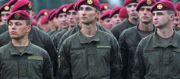 Militares ucranianos durante manobras internacionais Rapid Trident-2016 - Sputnik Brasil