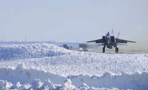 Rússia envia caças interceptadores MiG-31BM para operações em arquipélago do Ártico - Sputnik Brasil