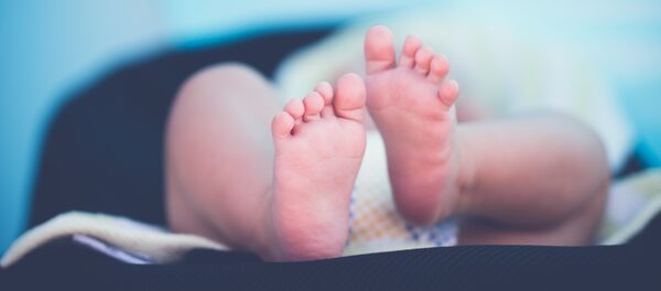 Recém-nascido (imagem ilustrativa) - Sputnik Brasil