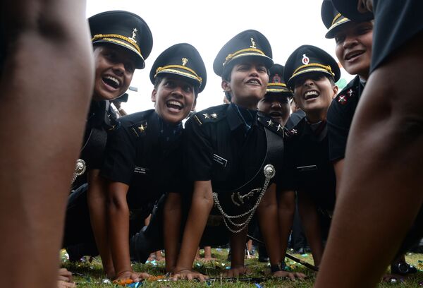 Cadetes hindus na cerimônia de graduação, Chennai, Índia - Sputnik Brasil