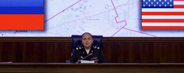 O embaixador da Rússia nos EUA, à época ministro da Defesa da Rússia, Anatoly Antonov, fala em um briefing no Ministério da Defesa em Moscou (foto de arquivo) - Sputnik Brasil