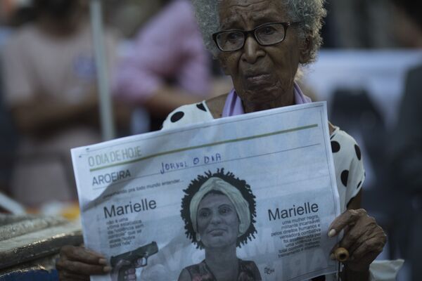 Membros da família de suposto assassino de Marielle Franco são presos no Rio - Sputnik Brasil