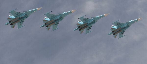 Bombardeiros táticos Su-34 - Sputnik Brasil