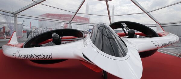 Tiltrotor, avião elétrico desenvolvido pela AgustaWestland, em exibição na Feira de aviação em Paris de 2013. - Sputnik Brasil
