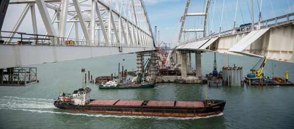 Construção da ponte da Crimeia, março de 2018 - Sputnik Brasil