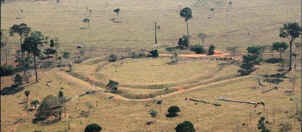 Vestígios encontrados na Amazônia pelos arqueólogos da Universidade de Exeter - Sputnik Brasil
