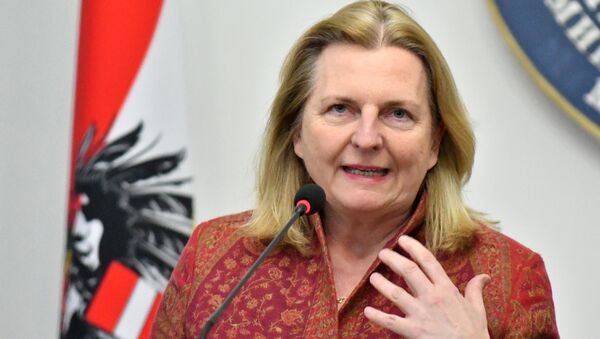 Karin Kneissl, ministra das Relações Exteriores da Áustria - Sputnik Brasil