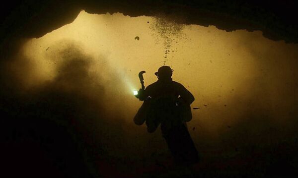 Funcionário do serviço de limpeza do Instituto Nacional de Antropologia e História do México Funcionário do serviço de limpeza do Instituto Nacional de Antropologia e História do México - Sputnik Brasil
