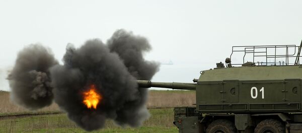 Sistema de artilharia autopropulsada A-222 Bereg durante os treinamentos das tripulações das Tropas de Mísseis e Artilharia russas no polígono Zhelezny Rog, na região de Krasnodar - Sputnik Brasil