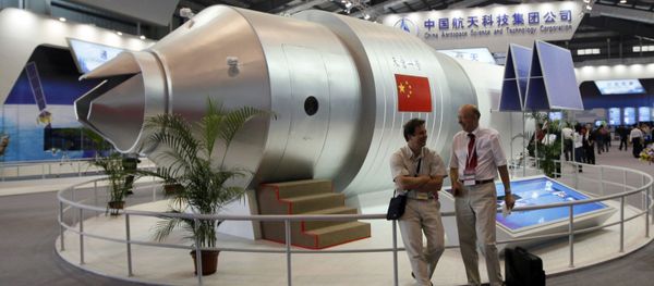 Modelo do módulo orbital chinês Tiangong-1 em um salão aeroespacial  na China - Sputnik Brasil