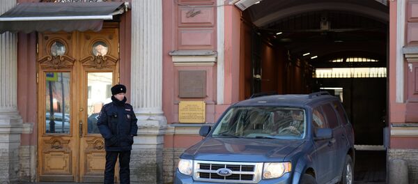 Consulate employees leave the US Consulate-General in St. Petersburg - Sputnik Brasil