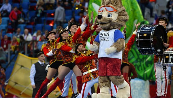 O mascote da Copa do Mundo 2018, Zabivaka durante o jogo de encerramento da Copa das Confederações 2017. - Sputnik Brasil