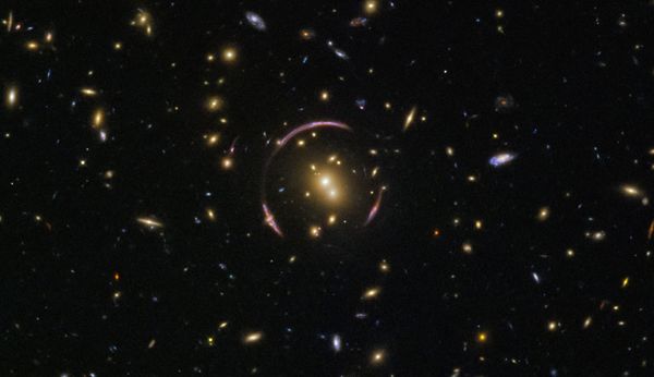 Mistério de galáxia desprovida de matéria escura é revelado - Sputnik Brasil