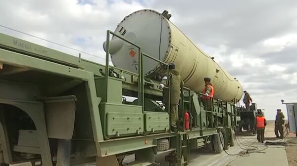 Teste do novo míssil russo no polígono de Sary-Shagan, no Cazaquistão - Sputnik Brasil