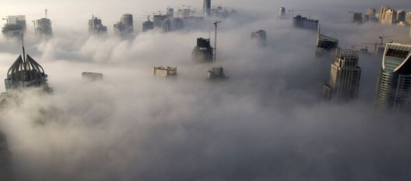 Nevoeiro atinge Dubai - Sputnik Brasil