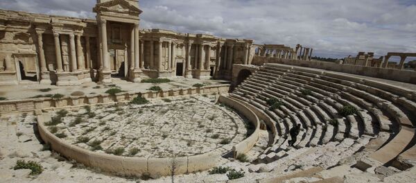 Ruínas do teatro antigo em Palmira - Sputnik Brasil