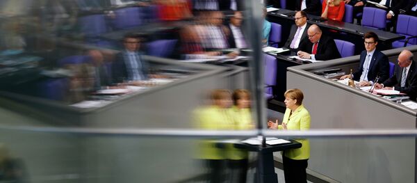 Chanceler alemã, Angela Merkel, discursa no parlamento da Alemanha sobre a Parceria Oriental com ex-repúblicas soviéticas - Sputnik Brasil