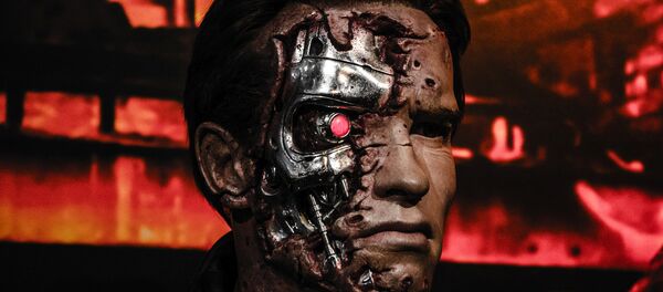 Manequim de Arnold Schwarzenegger como personagem principal da saga Exterminador do Futuro - Sputnik Brasil