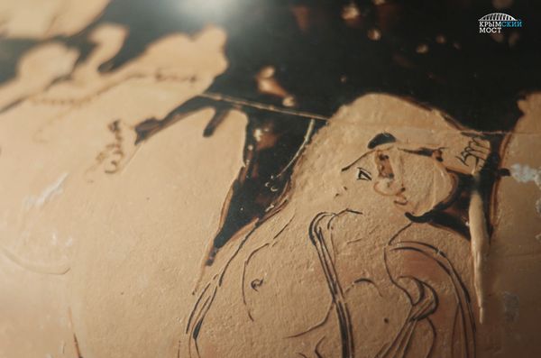 Cerâmica encontrada na necrópole de Yuz-Oba, Crimeia Cerâmica encontrada na necrópole de Yuz-Oba, Crimeia - Sputnik Brasil