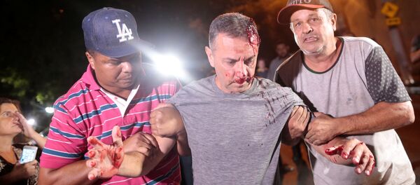 Homem é agredido em frente ao Instituto Lula na última quinta-feira (5) - Sputnik Brasil