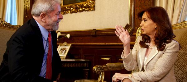 La presidenta de Argentina, Cristina Fernández de Kirchner, y el exmandatario de Brasil, Luiz Inácio Lula da Silva - Sputnik Brasil