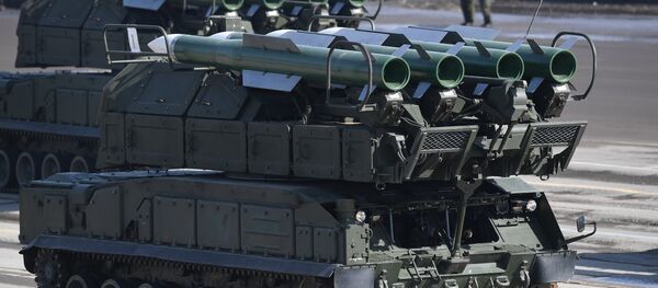 Sistema de mísseis russo Buk-M2 - Sputnik Brasil