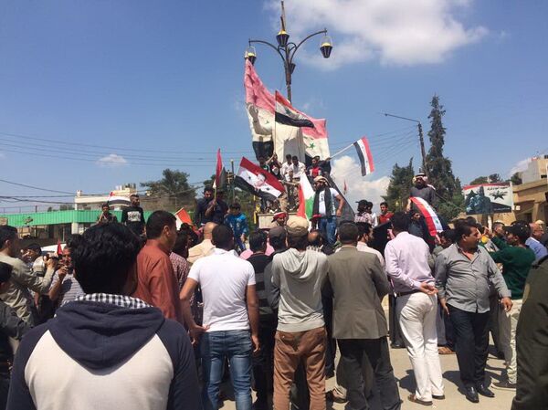 Vida da cidade síria de Damasco após os ataques aéreos da coalizão internacional em 14 de abril de 2018 - Sputnik Brasil