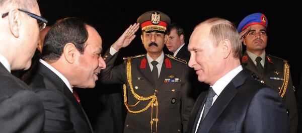Vladimir Putin e Abdel Fattah al-Sisi - Sputnik Brasil
