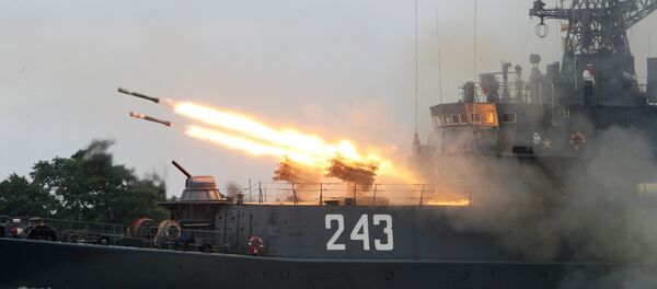 Navio militar da Frota do Báltico - Sputnik Brasil