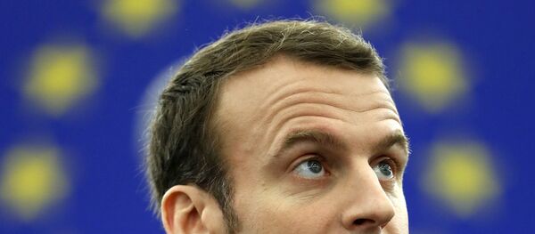 O presidente francês Emmanuel Macron fala ao Parlamento Europeu, em Estrasburgo, na França, em 17 de Abril de de 2018. - Sputnik Brasil