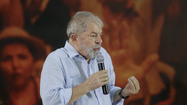 Former Brazilian President Luiz Inacio Lula da Silva speaks during a meeting with the executive members of the Workers Party, in Sao Paulo, Brazil, Thursday, Jan. 25, 2018 - Sputnik Brasil