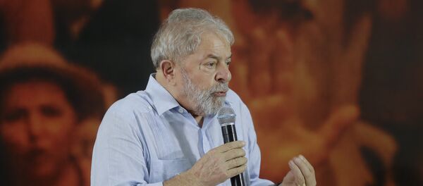 Former Brazilian President Luiz Inacio Lula da Silva speaks during a meeting with the executive members of the Workers Party, in Sao Paulo, Brazil, Thursday, Jan. 25, 2018 - Sputnik Brasil