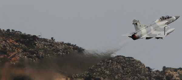 Caça do Qatar Mirage 2000 (foto de arquivo) - Sputnik Brasil