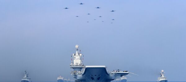 Navios chineses participam de desfile naval no mar do Sul da China - Sputnik Brasil