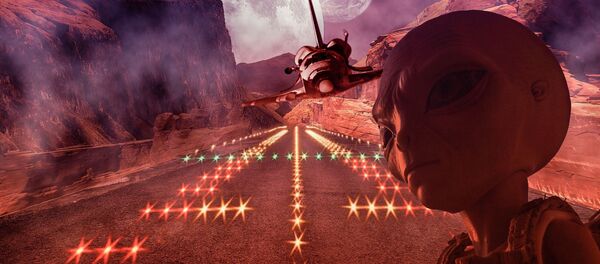 Extraterrestre com nave alianígena no plano de fundo - Sputnik Brasil