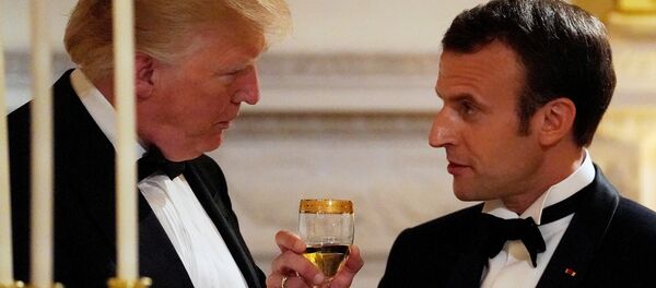Trump e Macron brindam sua amizade durante jantar de Estado. - Sputnik Brasil